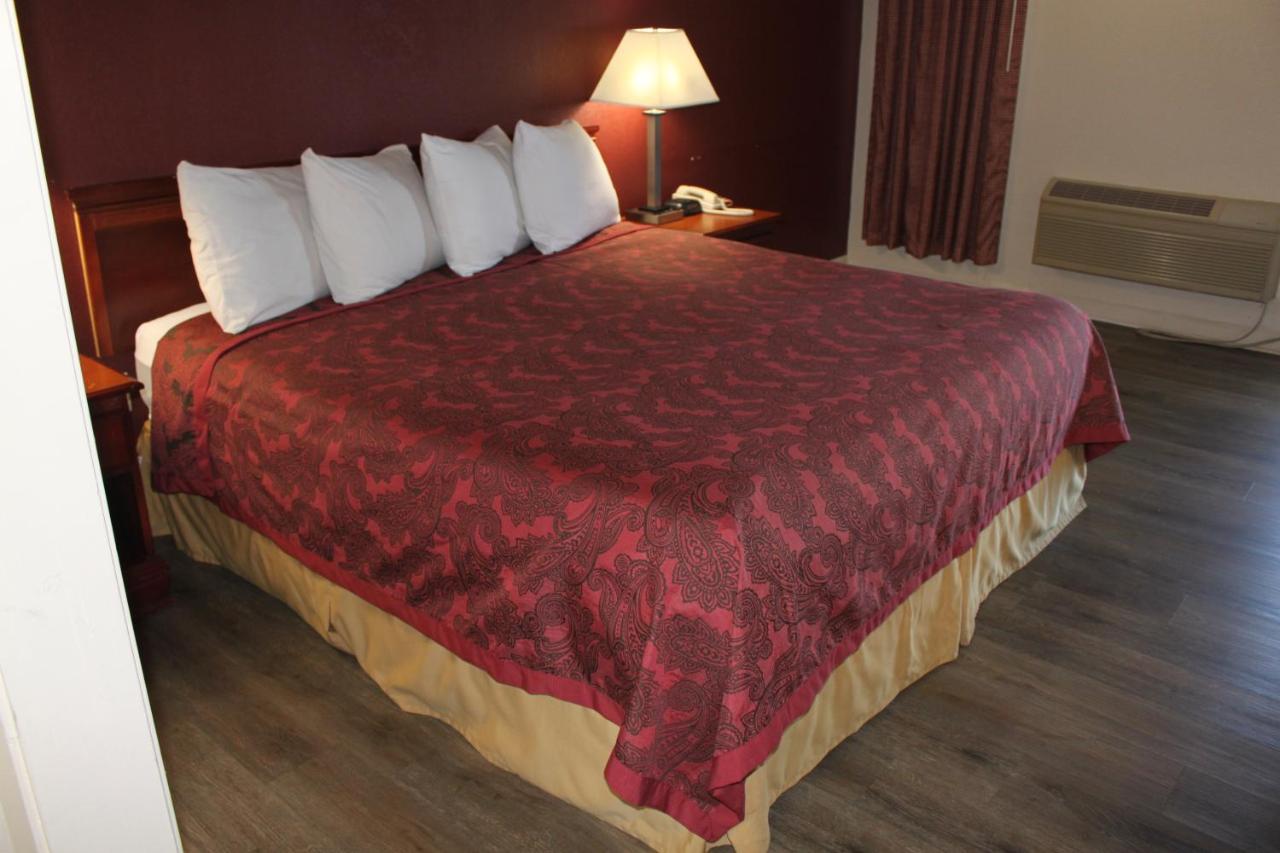 Travel Inn Of Буфорд Экстерьер фото
