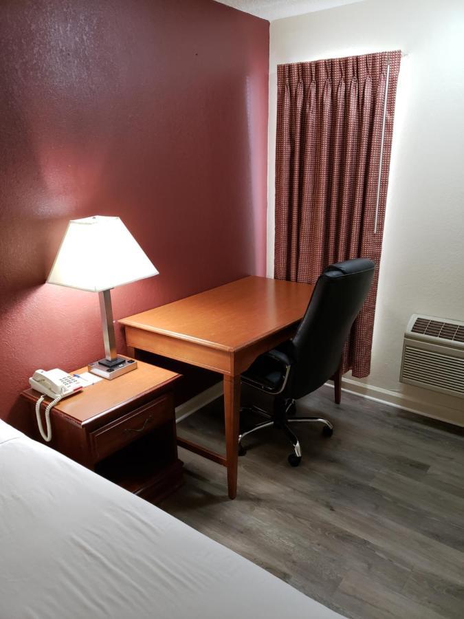 Travel Inn Of Буфорд Экстерьер фото