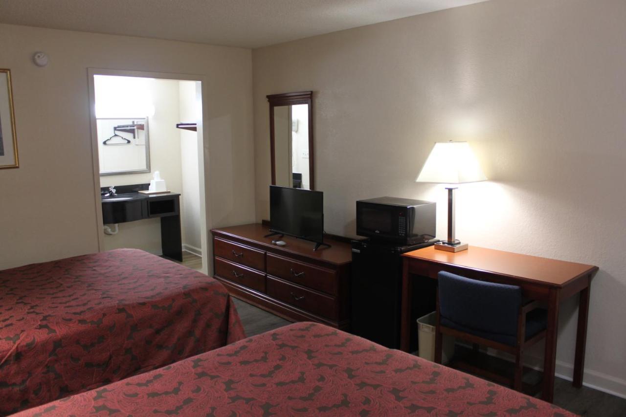 Travel Inn Of Буфорд Экстерьер фото